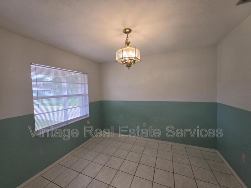1028 Wildwood W property image