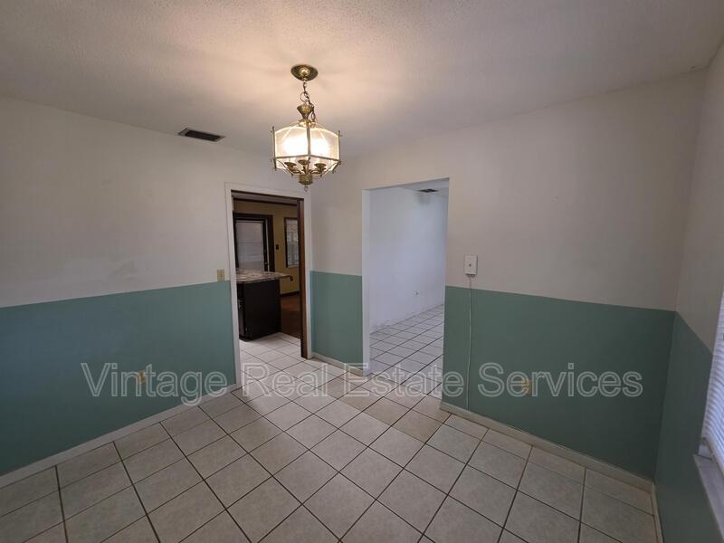 1028 Wildwood W property image