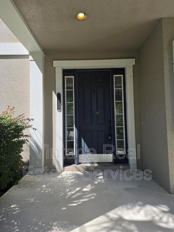 7920 Hampton Lake Drive property image
