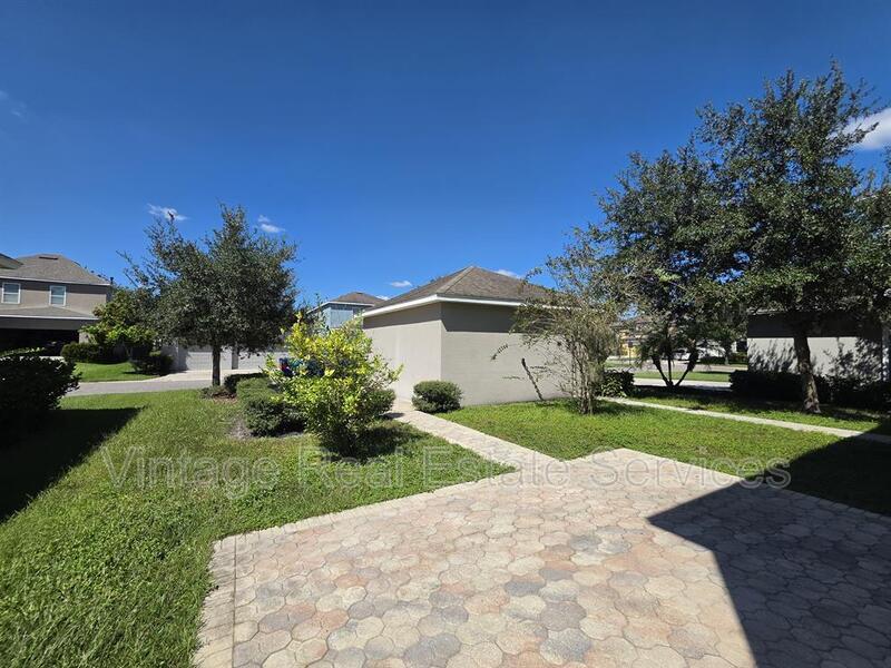 7920 Hampton Lake Drive property image