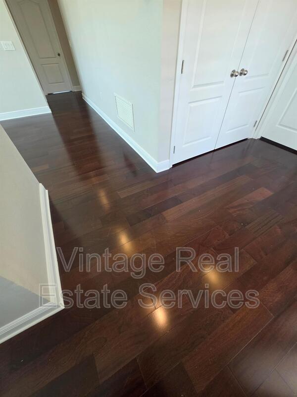 7920 Hampton Lake Drive property image