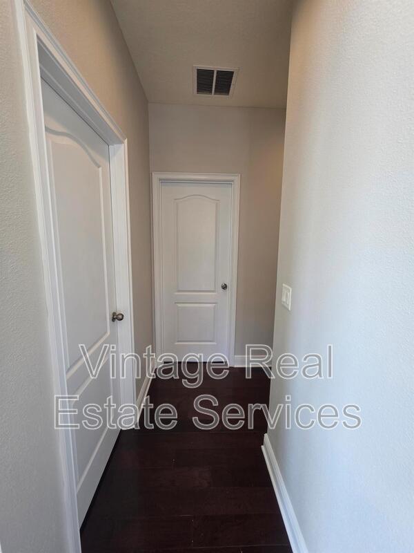 7920 Hampton Lake Drive property image