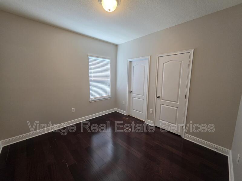 7920 Hampton Lake Drive property image