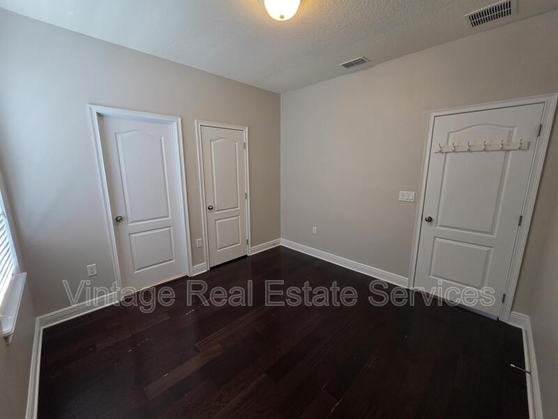7920 Hampton Lake Drive property image