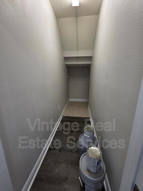 7920 Hampton Lake Drive property image