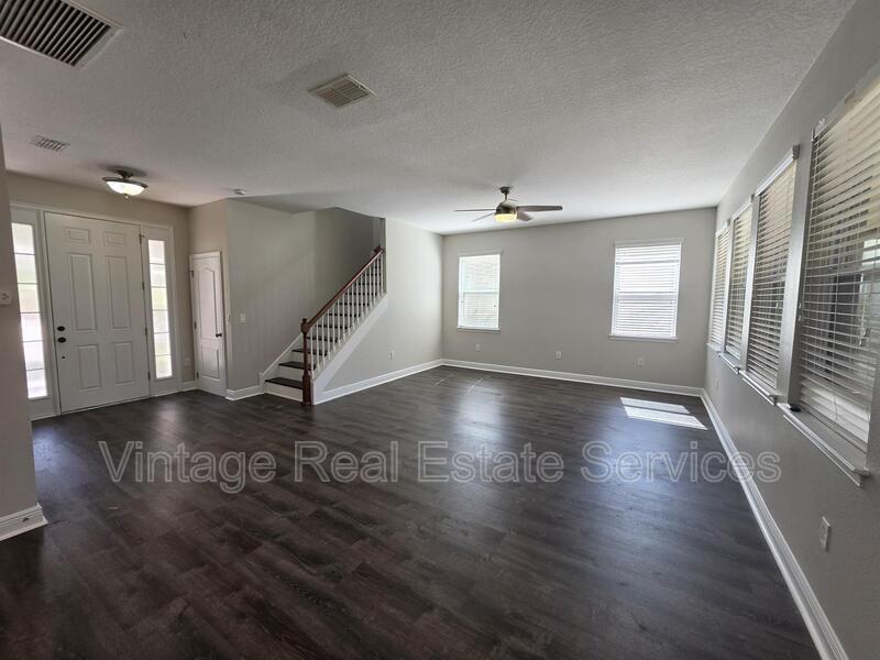 7920 Hampton Lake Drive property image