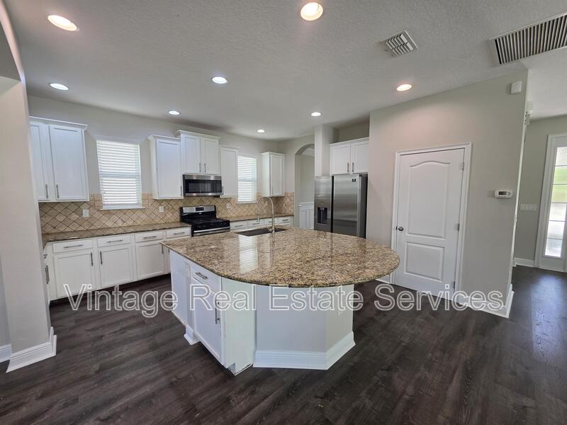 7920 Hampton Lake Drive property image