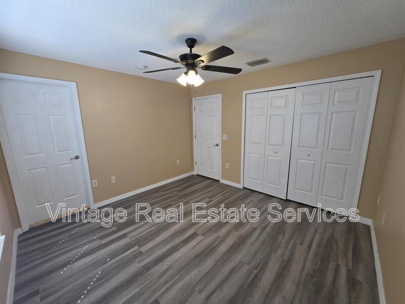 2425 Middleton Grove Dr property image