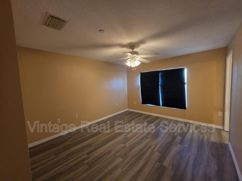 2425 Middleton Grove Dr property image