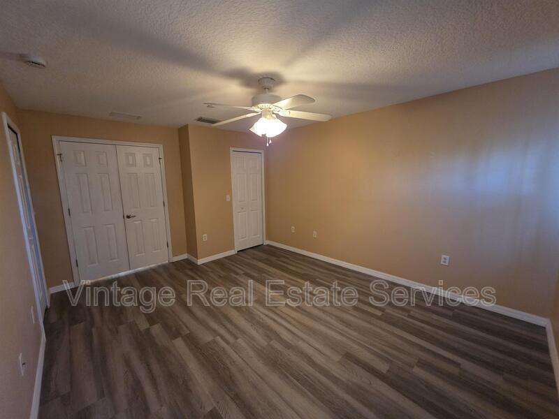 2425 Middleton Grove Dr property image