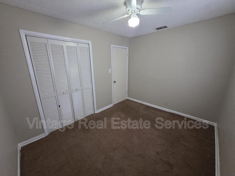1512 W Comanche Ave property image