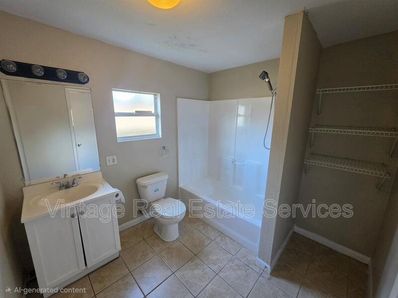 1512 W Comanche Ave property image
